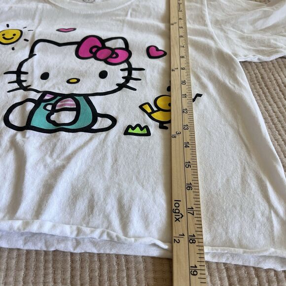 Sanrio Hello Kitty Graphic T-shirt Women Small White Short Sleeve Crop Raw Hem - Picture 8 of 9